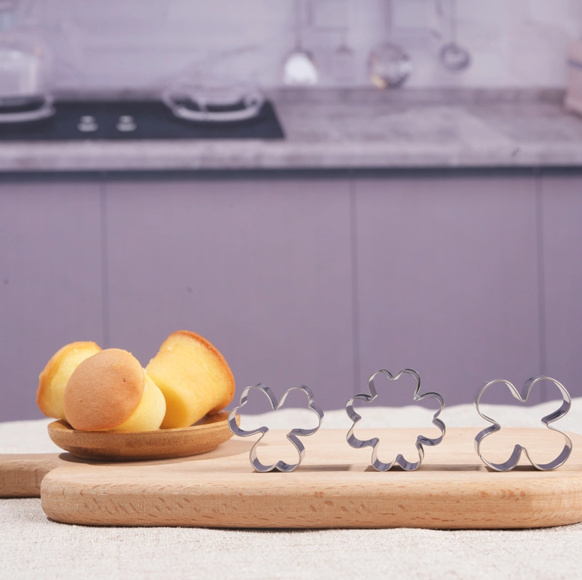 four leaf clover cookie cutter