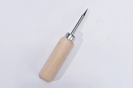 Wooden Grip Eyeleteer (Wide)